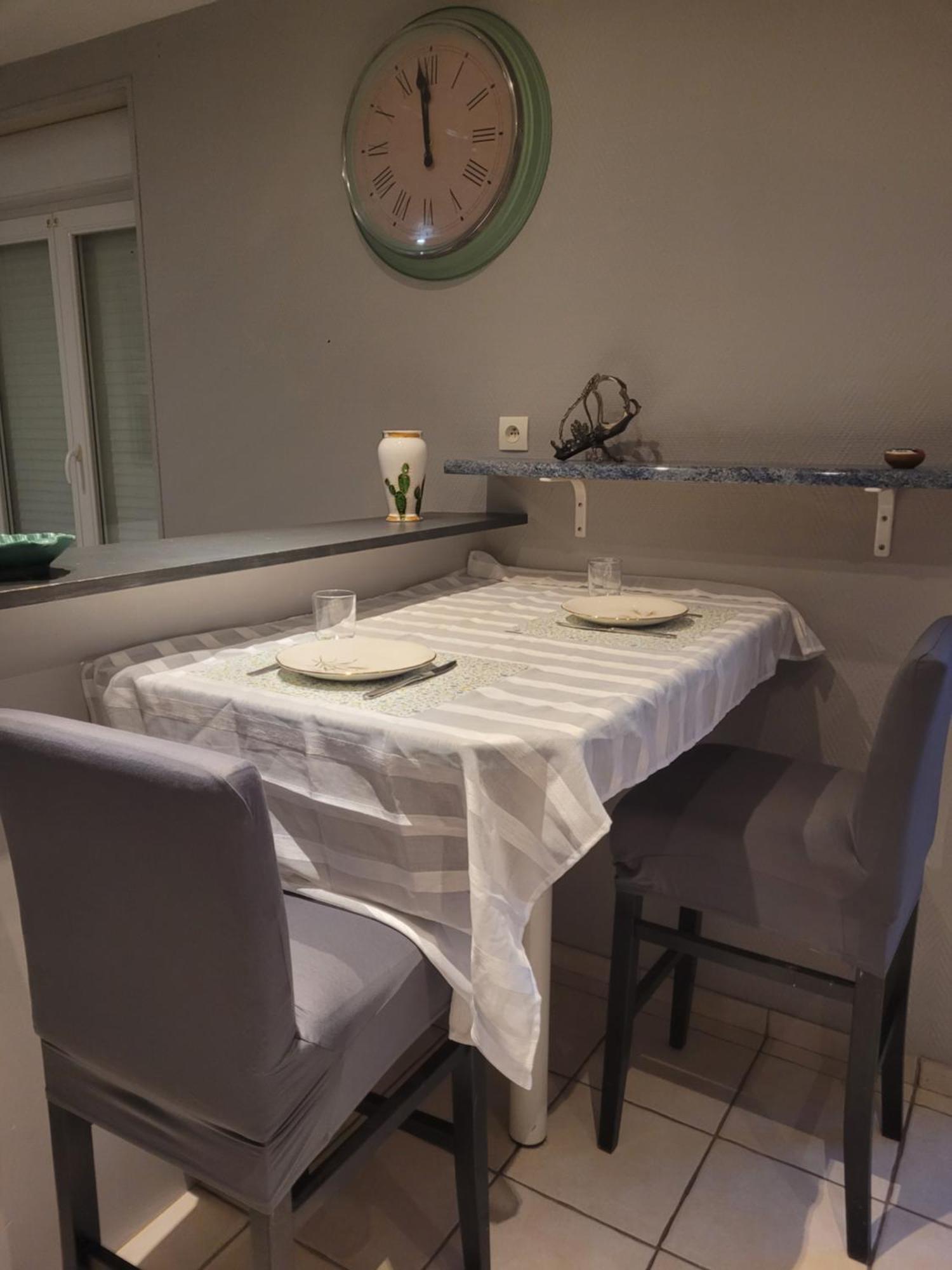 Appartement Cosy Dans Beau Village De Champagne Cormicy Kültér fotó