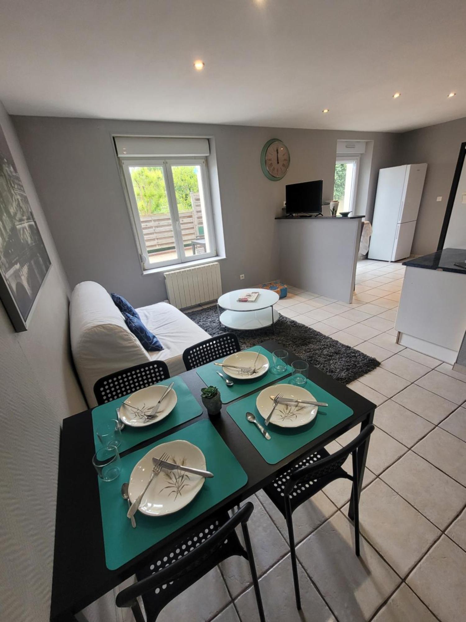 Appartement Cosy Dans Beau Village De Champagne Cormicy Kültér fotó